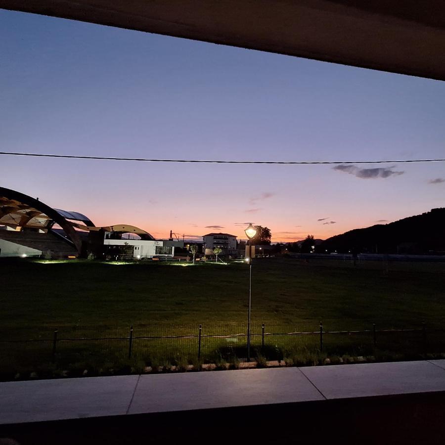 Appartamento Citadel View Târgu Neamț Esterno foto